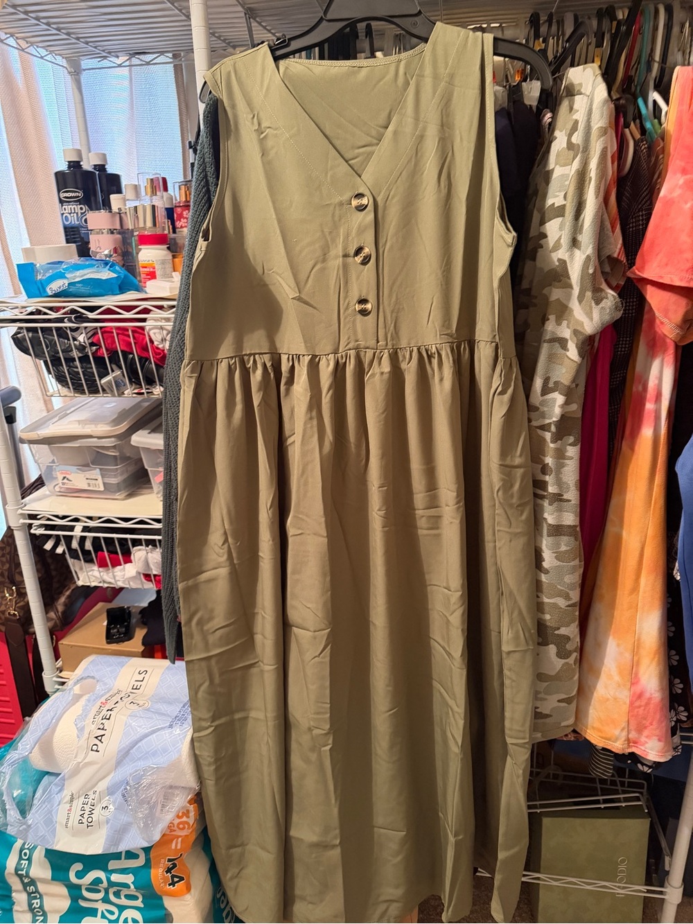 SHEIN Olive Green Sleeveless V-Neck Maxi Dress with Button Accents